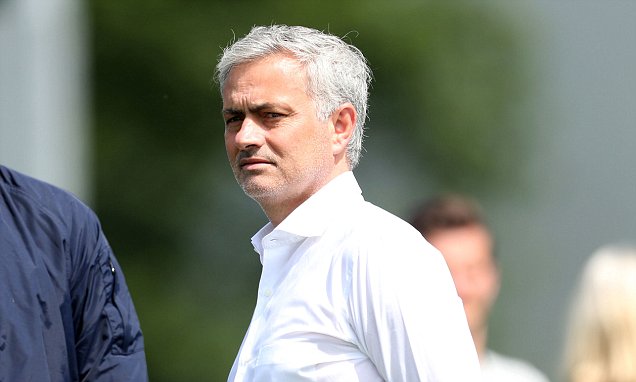 มูเชื่ออังกฤษมีลุ้นเข้าชิงบอลโลก