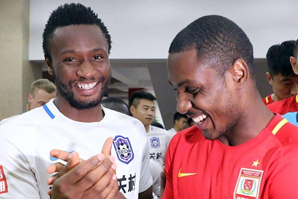 แฟนฉางชุน หย่าไถปฏิญาณตนเชียร์ อิกาโล่ บู๊บอลโลก 2018