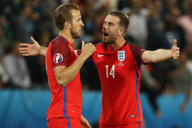 เฮนโด้ไม่หวั่นแม้ถูกริปปลอกแขนกัปตันสิงโตเชื่อทีมนี้เต็มไปด้วยผู้นำ